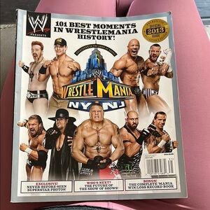 WWE WrestleMania NY/NJ 2013 Magazine